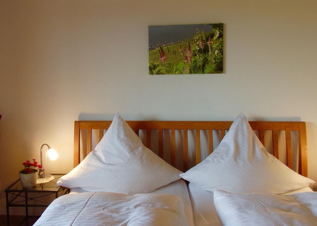 Gastehaus Weingut Arns Bed & Breakfast Reil Room photo
